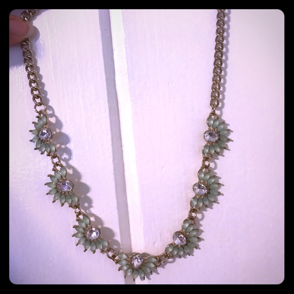 Mint green floral necklace NWOT